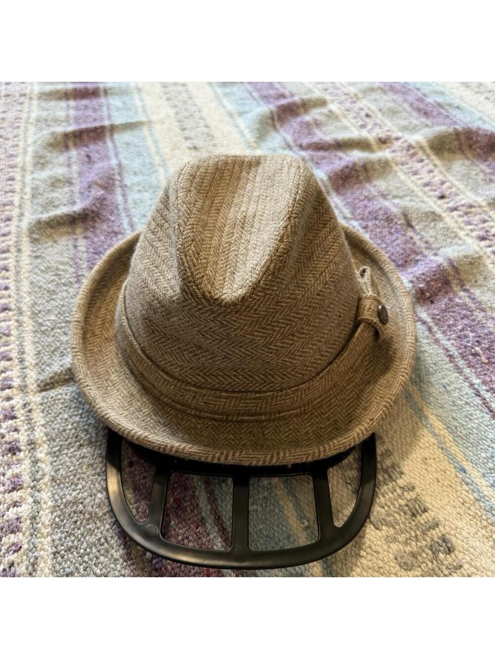 Vintage‎ 80s Fedora Country Gentlemen Men's Medium Beige Tweed Cap Hat USA